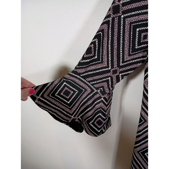 NWT Liz Claiborne Geometric Black Pink Elbow Flare Sleeve Shift Dress Size 6 - Picture 2 of 6